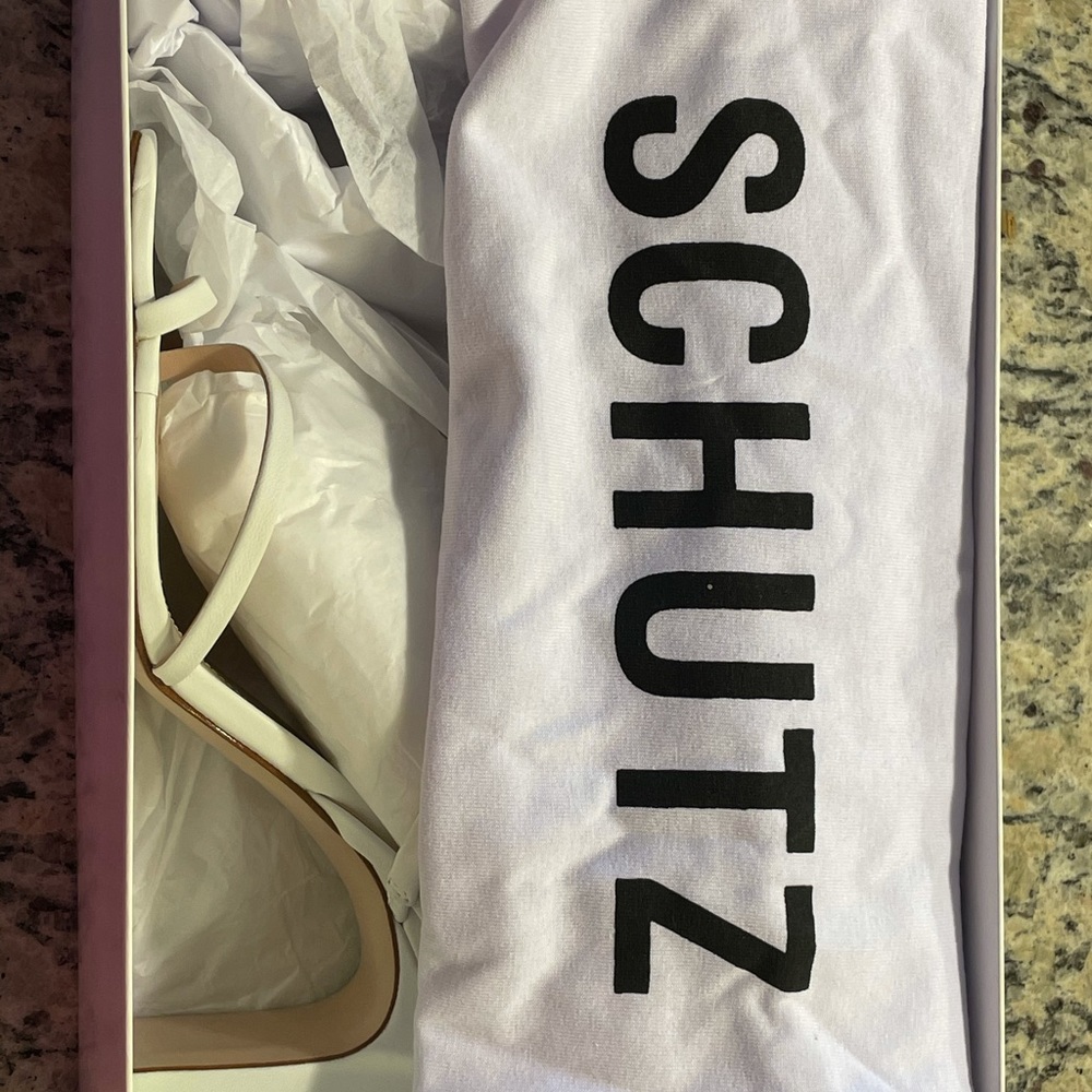 SCHUTZ
Amaia Slingback Leather Sandals